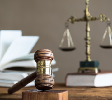 Laws in Qatar 780x470 1 360x320